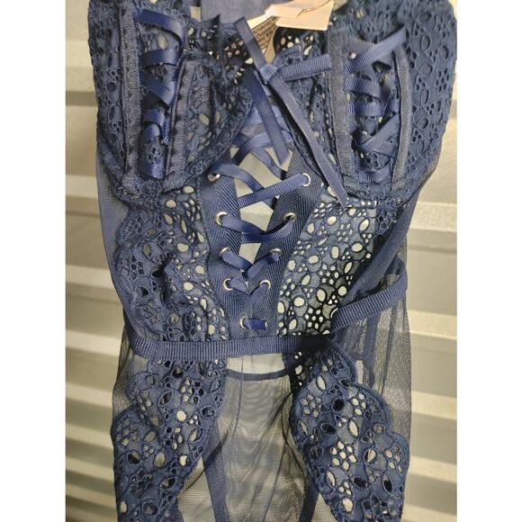 Victoria's Secret Teddy Lingerie Bodysuit Navy Blue Lace Thong NWT - Picture 5 of 8